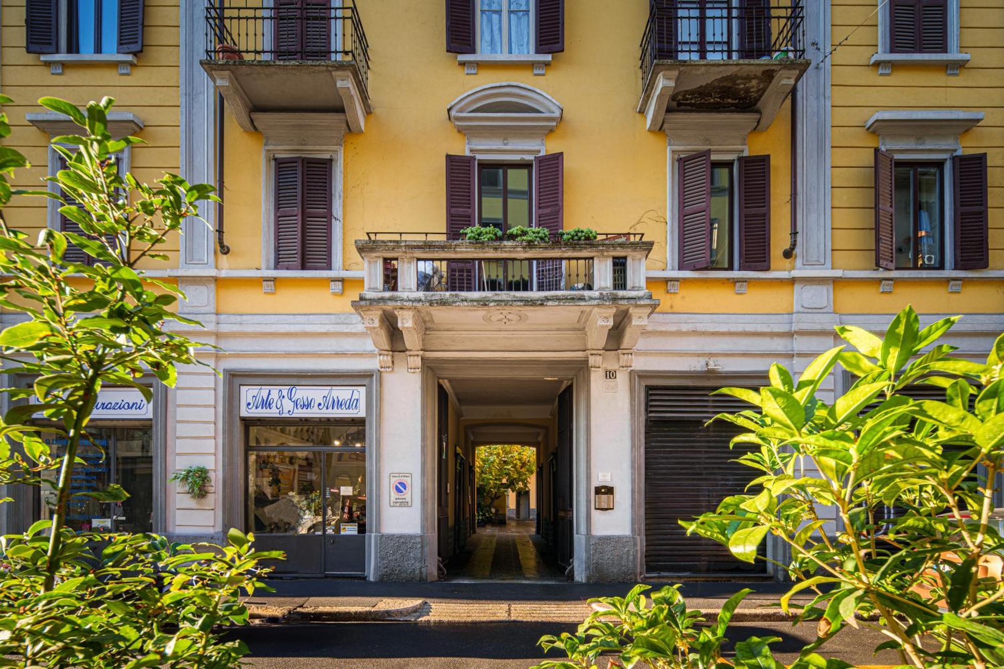 Accomodo Mim21 Monolocale Porta Venezia Milan Exterior photo